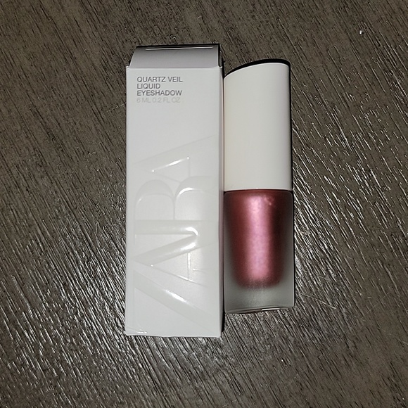 2 FOR $20. Zara Quartz Veil Liquid Eyeshadow in shade "Bright Sunset" - Picture 1 of 1